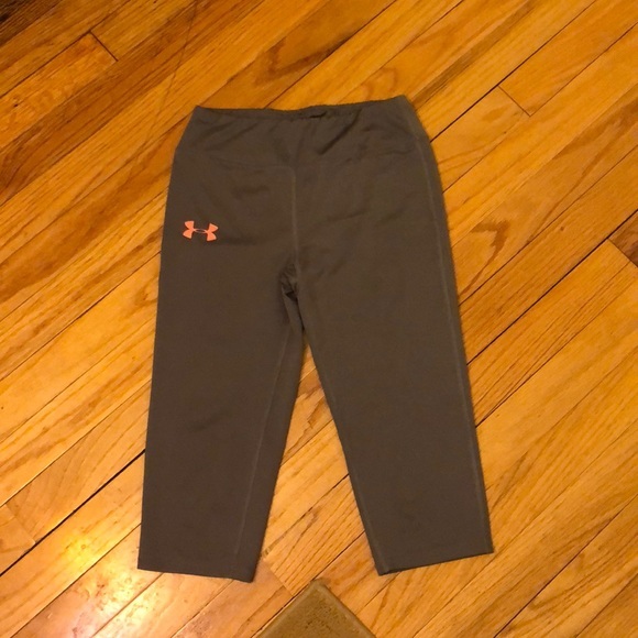 Girls Under Armour Fitted Cropped Active Pants‎ - Picture 1 of 5